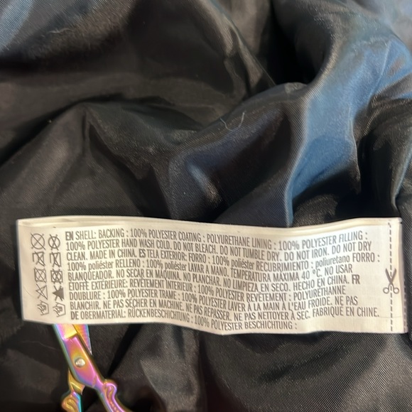 🔹 Forever 21 Metallic Puffer Coat - Picture 4 of 4